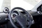 Peugeot 107 5-Door 2012 года